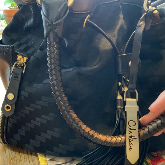 Previously loved Cole Haan drawstring bucket bag + wallet combo - Picture 2 of 14